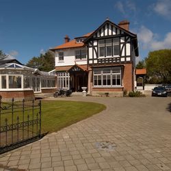 Safari Lodge