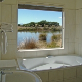 Matuka Lodge bathroom