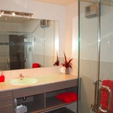 dock-bay-lodge-ensuite