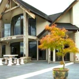 dock-bay-lodge-patio