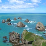nugget-point-lighthouse_otago_new-zealand