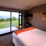 Bed 2 a