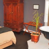 mccormick-house-bedroom-slider