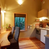 bush lodge - kitchen