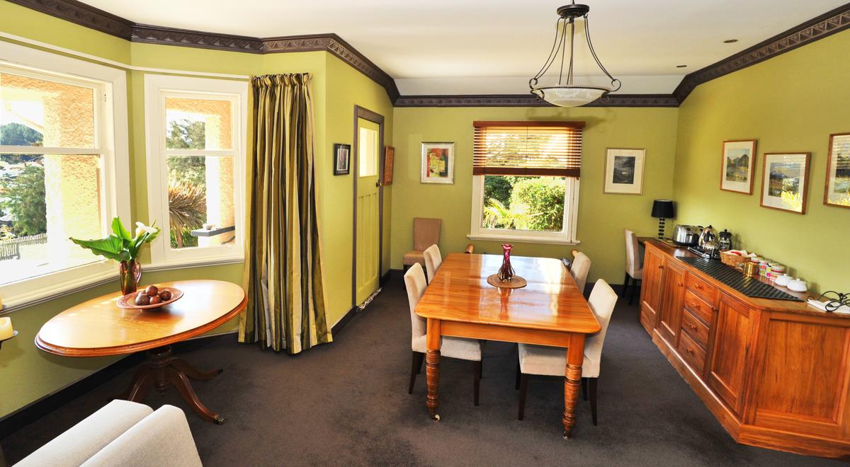 Guest Dining room