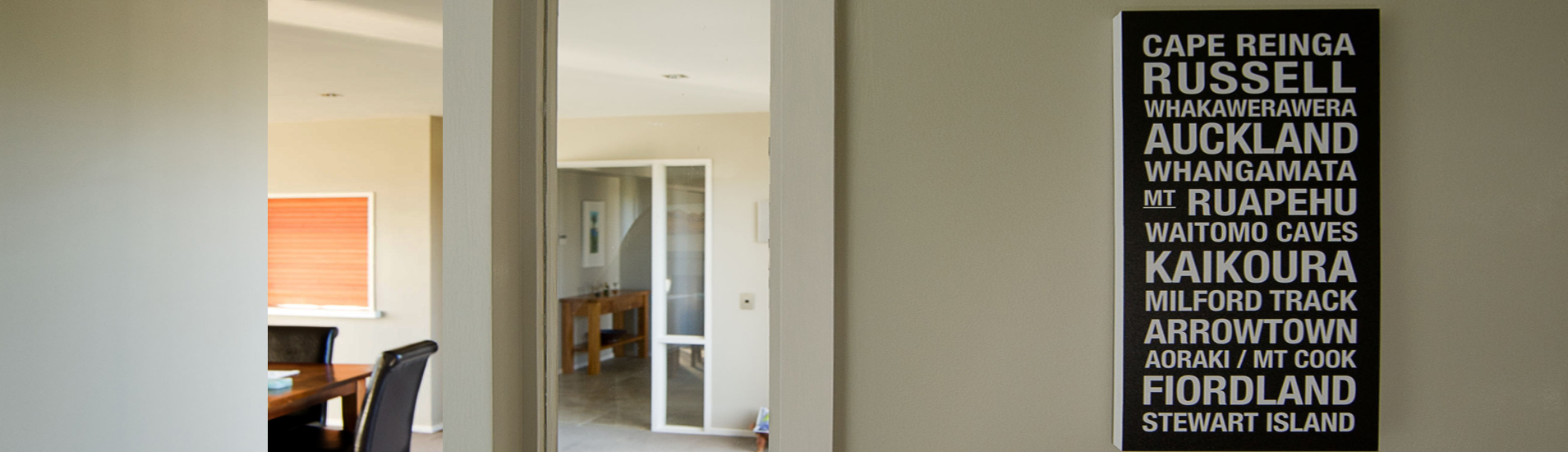 Dunluce-Hallway-view-of-dining-room