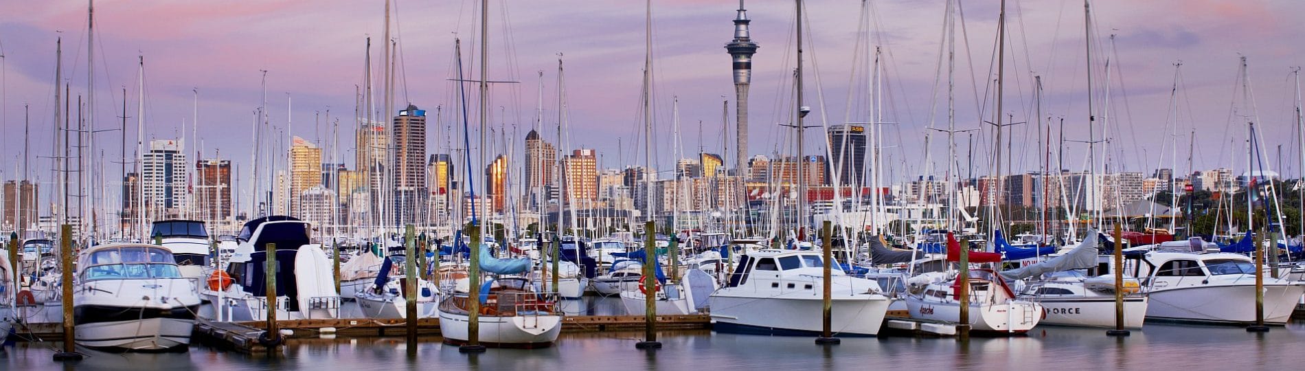 Yachts-At-Sunset-Westhaven-Marina-With-City-Skyline_77982